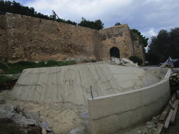 Εργασίες για πρόσβαση ΑμεΑ στο Κάστρο Καλαμάτας