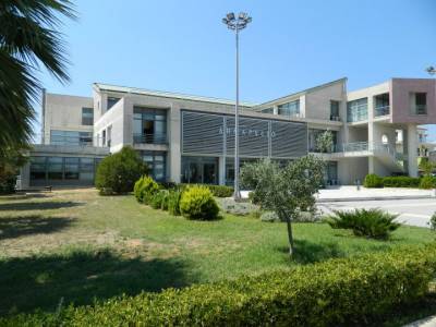 Στον Δήμο Μεσσήνης μεταβιβάζεται το σχολικό συγκρότημα στη Βαλύρα