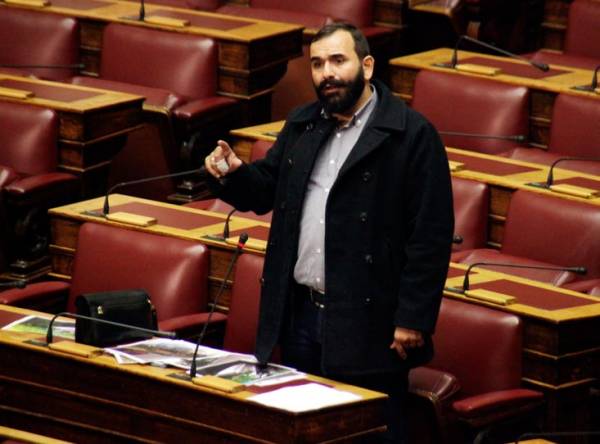 Υπέρ του "ΝΑΙ" τάχθηκε ο βουλευτής Ηρακλείου των ΑΝΕΛ Κώστας Δαμαβολίτης