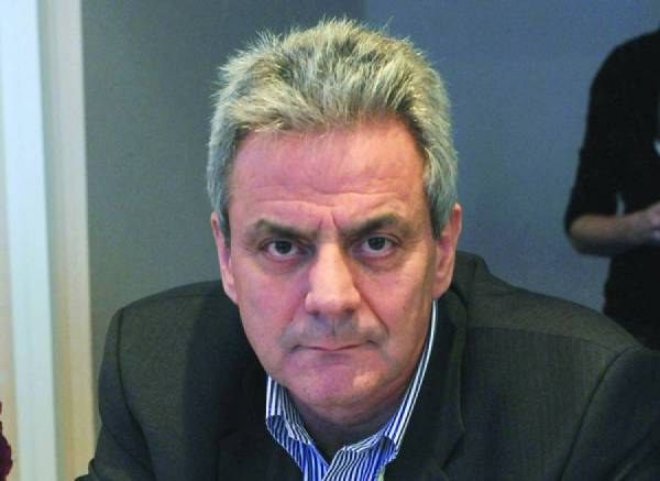 Υπάρχουν και τα διπλά κασκόλ Ι Γιώργος Πουλοκέφαλος