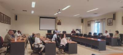 Δημοτικό Συμβούλιο Τριφυλίας: Παρά τις πολλές απουσίες τέθηκαν σημαντικά ζητήματα