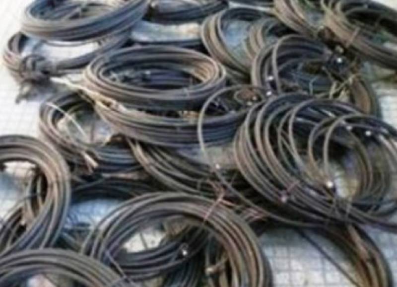 3 συλλήψεις για κλεμμένα καλώδια σε χωριό της Καλαμάτας