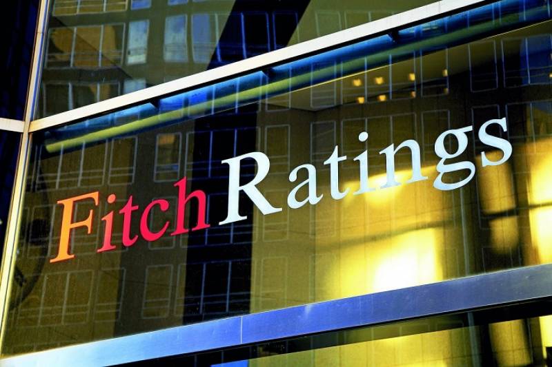 Fitch: Κάτω από 30% το ποσοστό των δανείων σε καθυστέρηση των ελληνικών τραπεζών στο τέλος του 2021