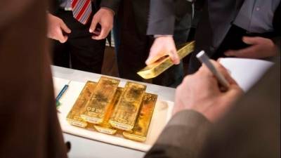 Η τιμή του χρυσού κατέγραψε νέο ιστορικό ρεκόρ - Ξεπέρασε τα 2.200 δολ. η ουγγιά