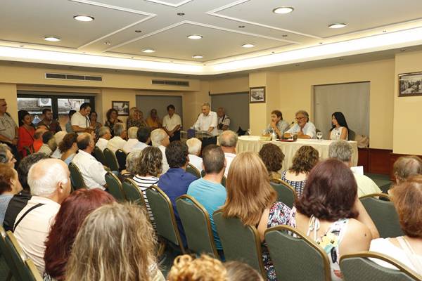 Ανακοίνωση σε μία δυναμική συγκέντρωση: Υποψήφιος ο Μάκαρης και χωρίς στήριξη ΣΥΡΙΖΑ (βίντεο)