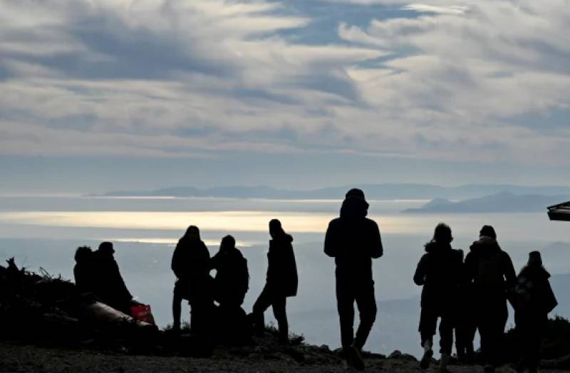 Κλιματική κρίση και οικονομία στην κορυφή των ανησυχιών των Ελλήνων για τα επόμενα 20 χρόνια