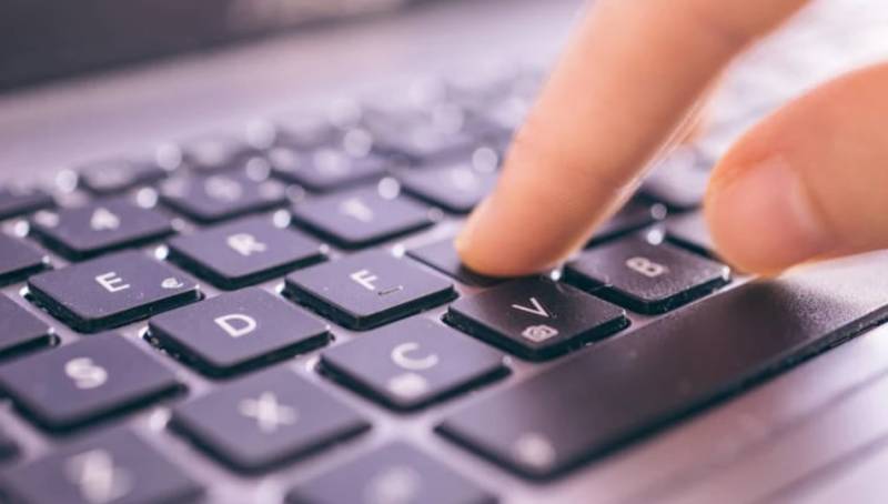 Sexting, η πιο διαδεδομένη συνήθεια των παιδιών 12-18 ετών στο ίντερνετ