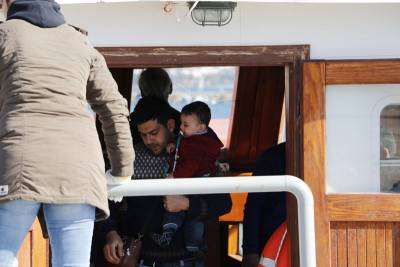 Ελεύθεροι με όρους οι 4 για τη διακίνηση των μεταναστών