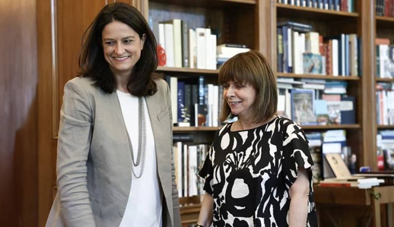 Συνάντηση Σακελλαροπούλου και Κεραμέως για την άρση των περιορισμό στην ψήφο των Ελλήνων του εξωτερικού