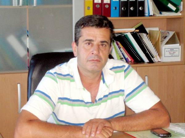 Προκαλεί τον Καφαντάρη να καταθέσει μήνυση ο Κανάκης
