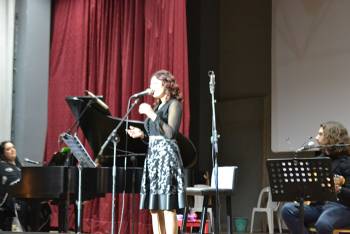 Επιτυχημένο αφιέρωμα στο Μάνο Χατζιδάκι (φωτογραφίες)