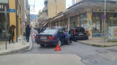 Τροχαίο σε διασταύρωση στο κέντρο της Καλαμάτας