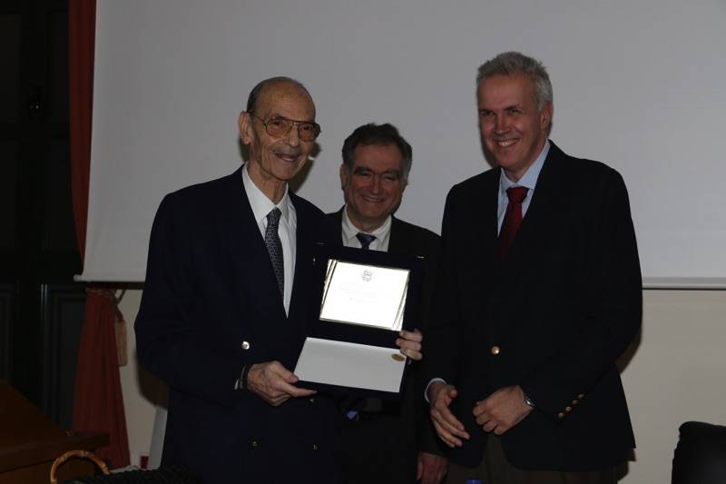 Το Πανεπιστήμιο Πελοποννήσου τίμησε τον Αντώνη Αντωνιάδη (φωτογραφίες)