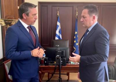 Μαντάς σε Πέτσα για την κατασκευή  Ειδικού Σχολείου