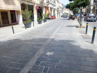 Εσπασαν πάλι οι πλάκες 