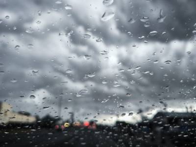 Καιρός: Νέα επιδείνωση από την Τρίτη – Πού θα σημειωθεί πτώση της θερμοκρασίας (Βίντεο)