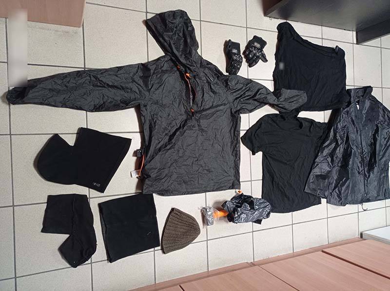 Θεσσαλονίκη: Χειροπέδες σε δύο αδέλφια για φθορές σε ΑΤΜ τραπεζών και βιτρίνες καταστημάτων