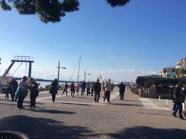 “Απόβαση” επισκεπτών και αυξημένα μέτρα ασφαλείας στην Καλαμάτα