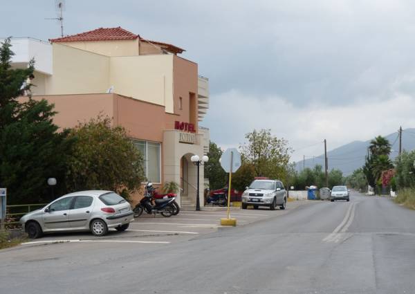 Ισόπεδος κόμβος στο "Φωτεινή"