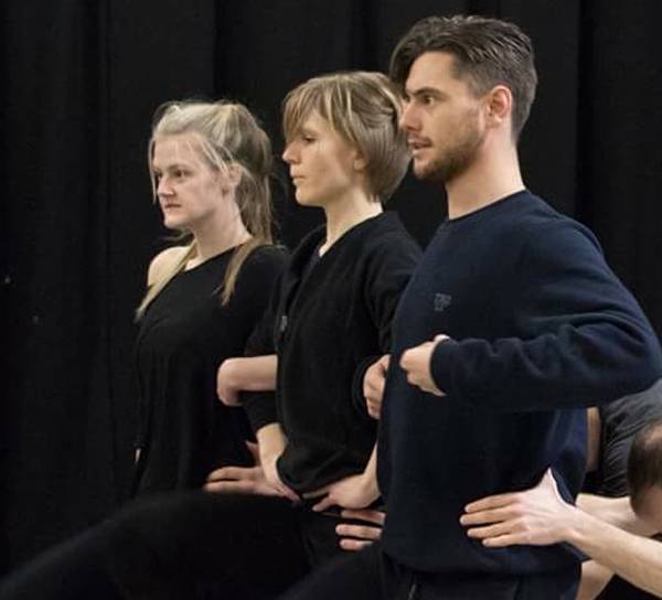 "Τρωάδες" από τη Βασιλική Ακαδημία Θεάτρου του Λονδίνου