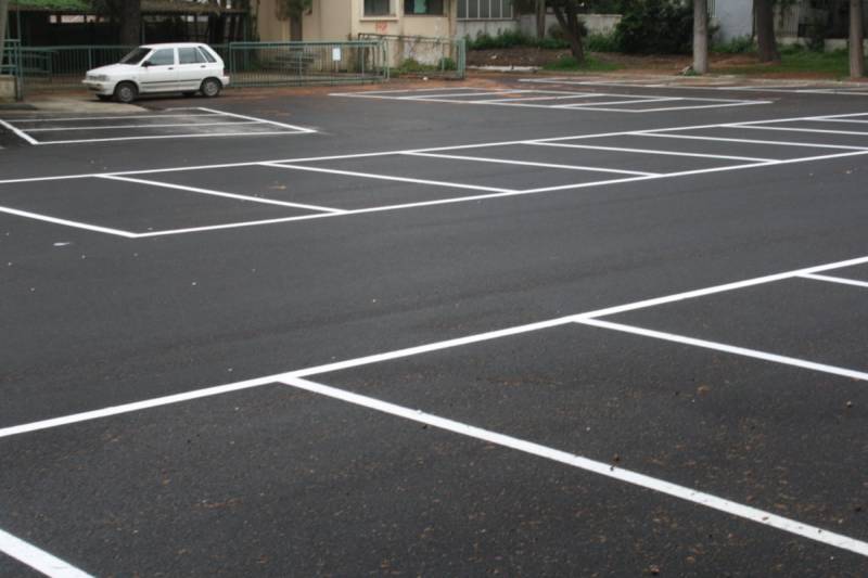 Καλαμάτα: Μίσθωση οικοπέδων για δημιουργία ανοικτών χώρων στάθμευσης