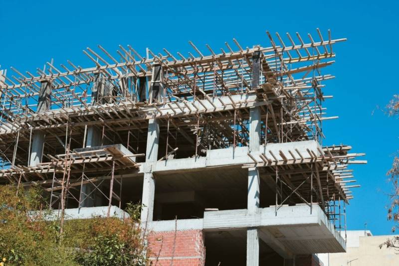 Σε δύο δήμους εκδόθηκαν πάνω από τις μισές άδειες της Μεσσηνίας: «Ανθίζει» η οικοδομή σε Καλαμάτα και Μάνη