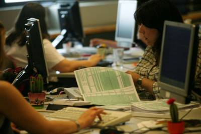 Φορολογικές δηλώσεις: Ποια πρόστιμα καταργούνται - 3% έκπτωση για εφάπαξ πληρωμή