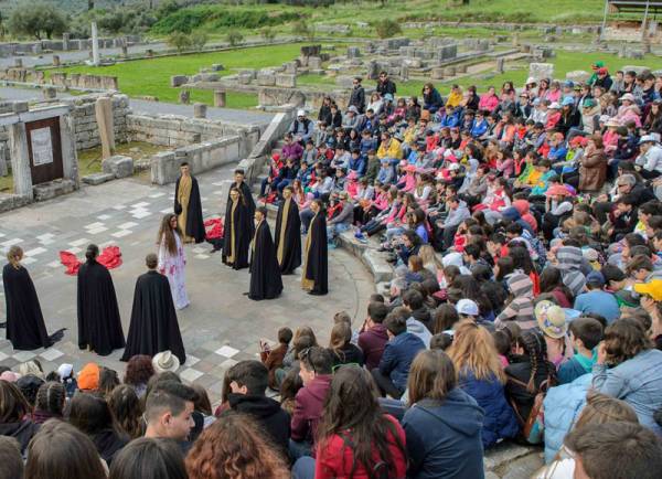 Συνεχίζεται το Νεανικό Φεστιβάλ Αρχαίου Δράματος
