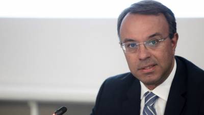 Σταϊκούρας: &quot;Φιλοδοξία μας είναι να μην αγγίξουμε το &quot;μαξιλάρι&quot; ούτε τον Ιούνιο&quot;