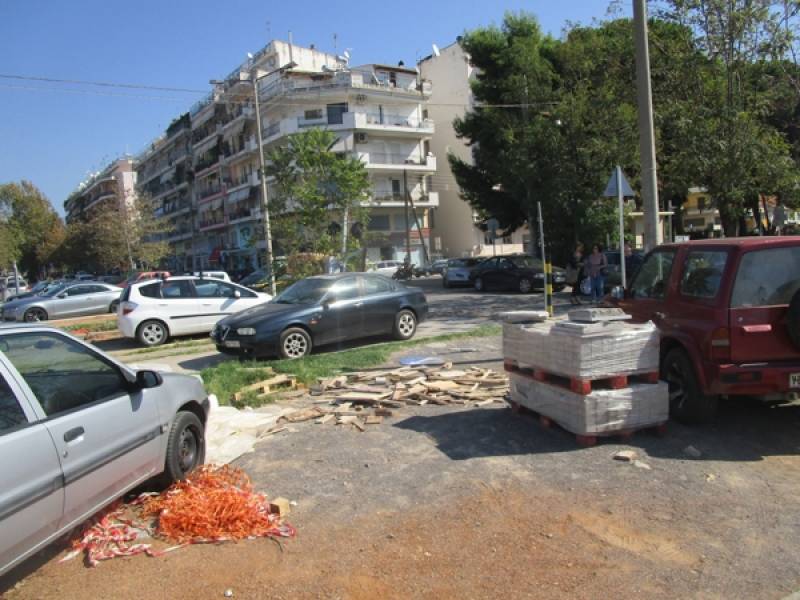 Πάνω στη γραμμή