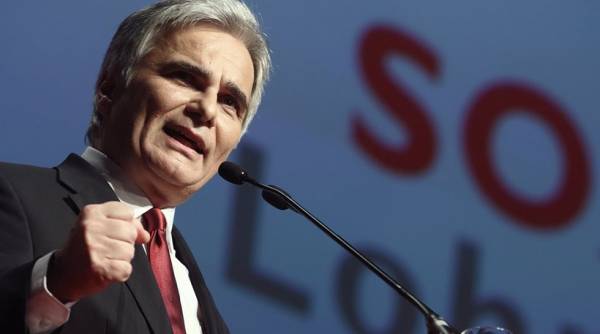 Ο Φάιμαν επικρίνει την προσπάθεια ταπείνωσης της Ελλάδας από τη Γερμανία