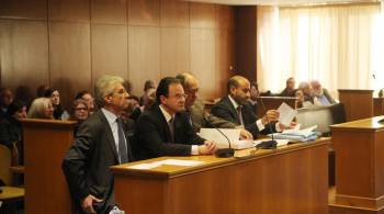 Η εισαγγελέας ζήτησε να καταθέσει ο Βενιζέλος στη δίκη Παπακωνσταντίνου