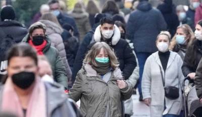 Γερμανία: Δεν καταργείται η υποχρεωτική καραντίνα για όσους νοσούν