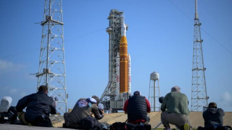 Αντίστροφη μέτρηση για τη διαστημική αποστολή Artemis II γύρω από τη Σελήνη