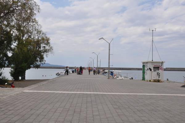 Γυναίκα έπεσε στο λιμάνι της Καλαμάτας