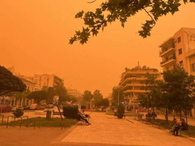 Ερχονται καιρικές διαταραχές από τα μέσα της Μεγάλης Εβδομάδας: Πότε επιστρέφει η αφρικανική σκόνη