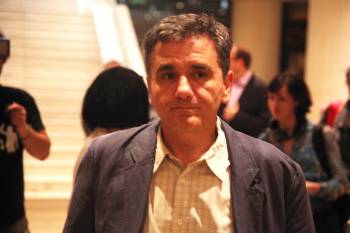 Τσακαλώτος: &quot;Εάν διαλυθεί η ευρωζώνη θα δημιουργηθεί μια επικίνδυνη πολιτική κατάσταση στην Ευρώπη&quot;