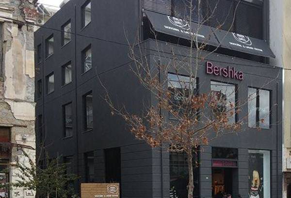 Ανήλικη πήγε να κλέψει από τα “Berskha” της Καλαμάτας