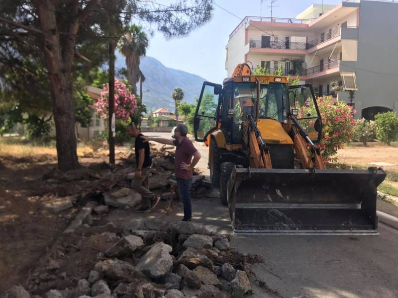 ΔΗΜΟΣ ΚΑΛΑΜΑΤΑΣ: Συνεχίζονται οι καθαρισμοί και οι διαμορφώσεις χώρων