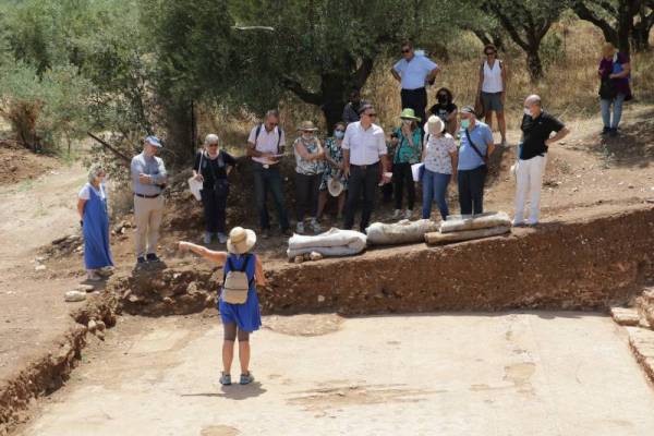 Σήραγγα ή &quot;cut and cover&quot;; - Ψάχνουν λύση για Τζάνε – Καλαμάκι (βίντεο)
