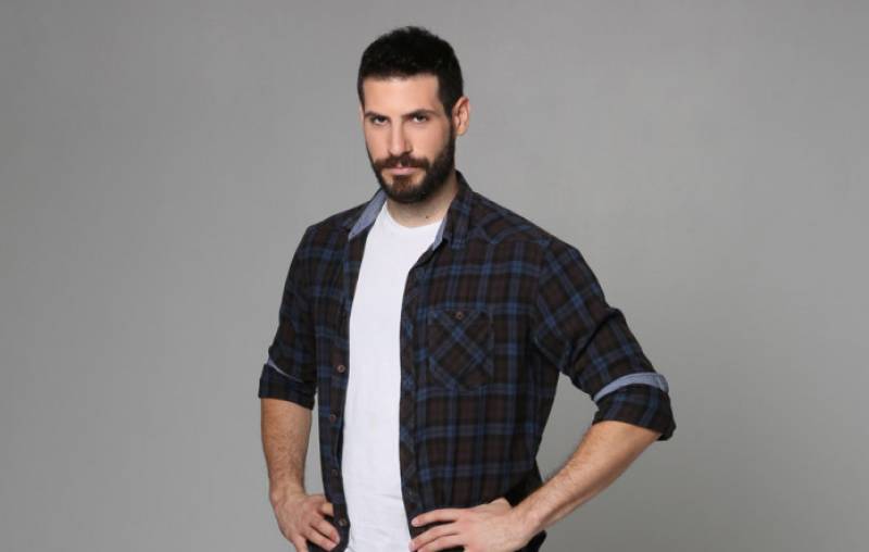 Γαμπρός ντύθηκε ο Καλαματιανός ηθοποιός Θανάσης Πατριαρχέας - Παντρεύτηκε με πολιτικό γάμο (φωτο)