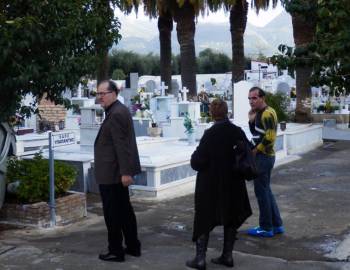 Σωστικές παρεμβάσεις σε &quot;Αχίλλειον&quot; και σε τάφους