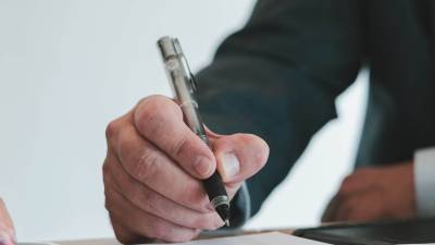 Αποποίηση κληρονομιάς: Αντιμέτωποι με χρέη γιατί δεν έκαναν εγκαίρως αποποίησης κληρονομιάς (Βίντεο)