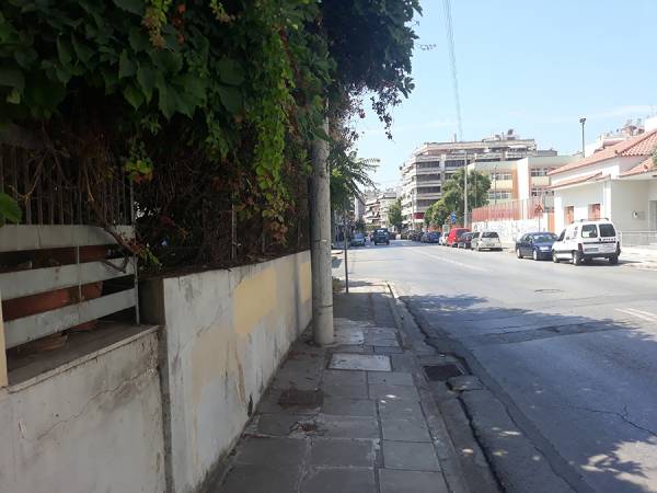 Απελευθερώθηκε το πεζοδρόμιο