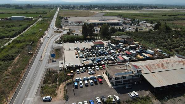 Αεροδρόμιο Καλαμάτας: Λιγότερες πτήσεις, λιγότερες  ενοικιάσεις αυτοκινήτων