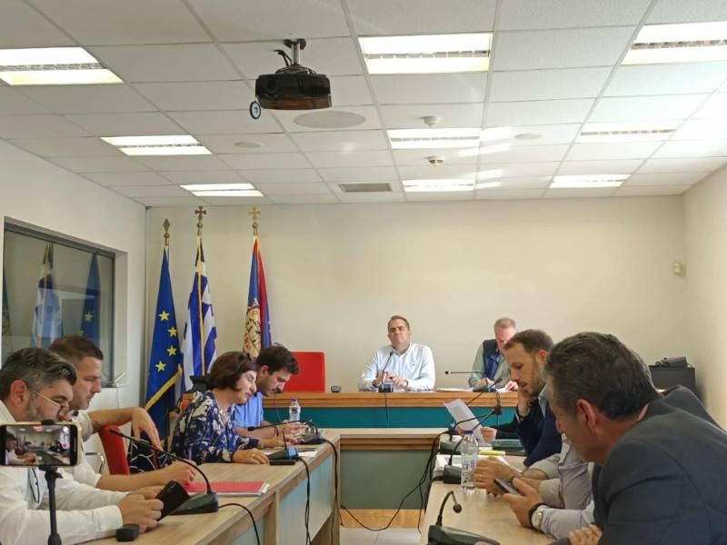 Δήμος Καλαμάτας: Ακύρωση διαγωνισμού για ηχητική και φωτιστική κάλυψη εκδηλώσεων