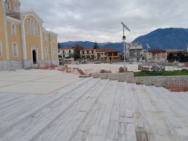 Εγκρίθηκε η 6η παράταση για ανάπλαση πλατείας Υπαπαντής