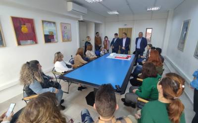 Οι εργαζόμενοι των ΚΔΑΠ Δήμου Καλαμάτας έκοψαν βασιλόπιτα