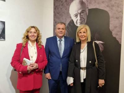 Δήμος Πύλου - Νέστορος: Ο Καρβέλας στην έκθεση για τον Αντώνη Σαμαράκη