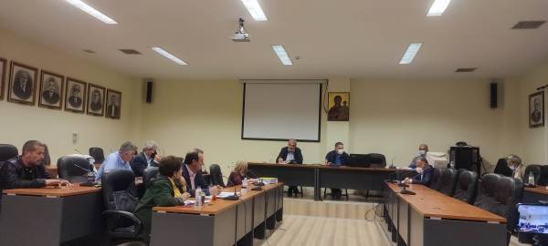 Διαβεβαιώσεις Λεβεντάκη για πιάτσα ταξί στην Κυπαρισσία